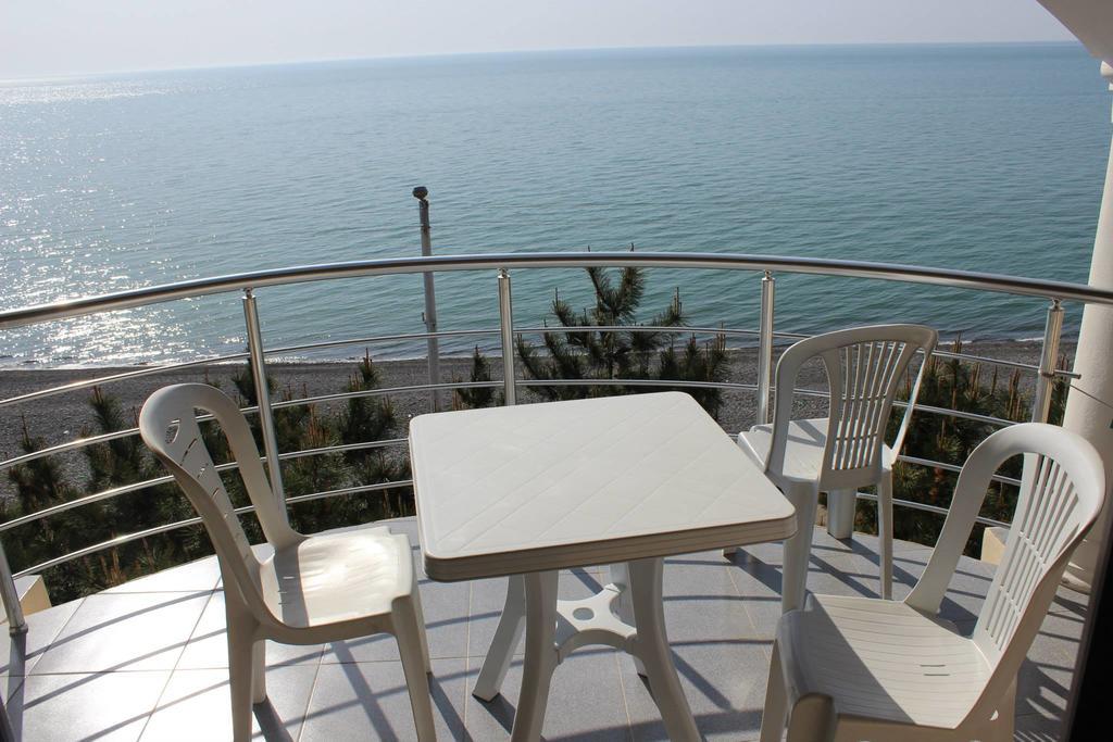 Festina Lente Otel Kobuleti Dış mekan fotoğraf