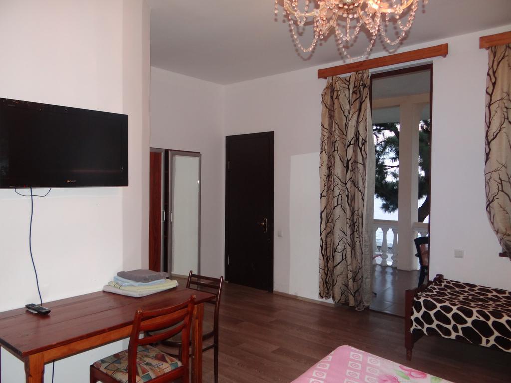 Festina Lente Otel Kobuleti Dış mekan fotoğraf
