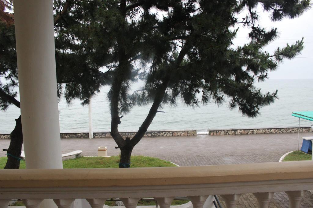 Festina Lente Otel Kobuleti Dış mekan fotoğraf