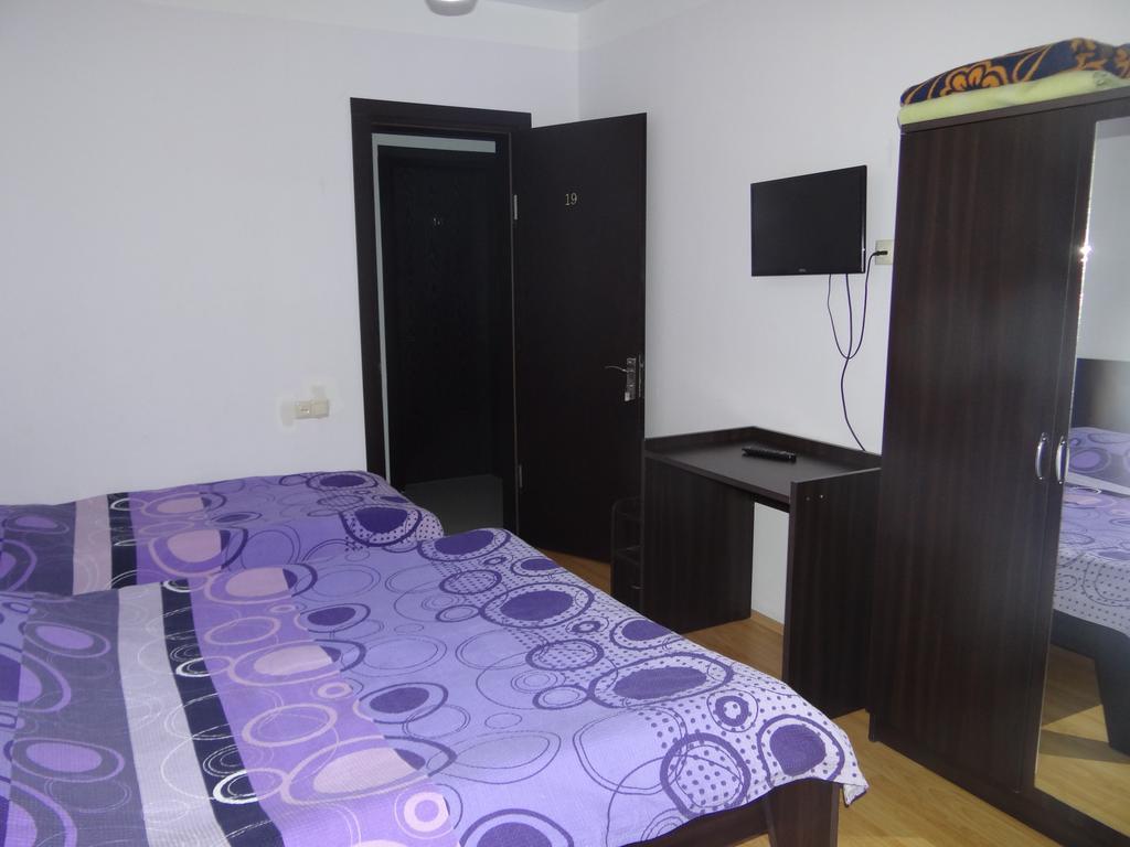 Festina Lente Otel Kobuleti Dış mekan fotoğraf