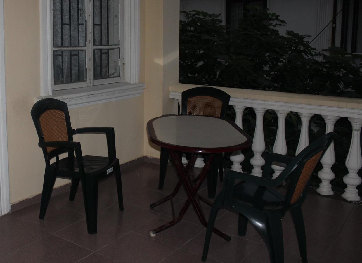 Festina Lente Otel Kobuleti Dış mekan fotoğraf